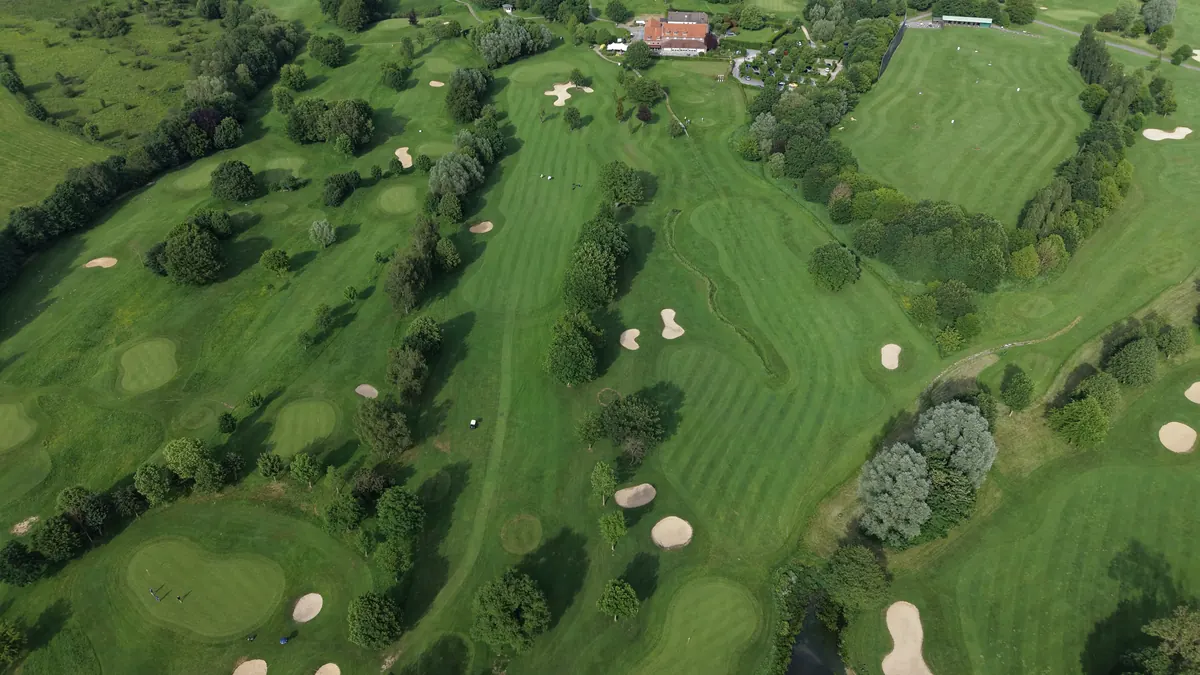Der Golfplatz Mergelhof aus der Luft