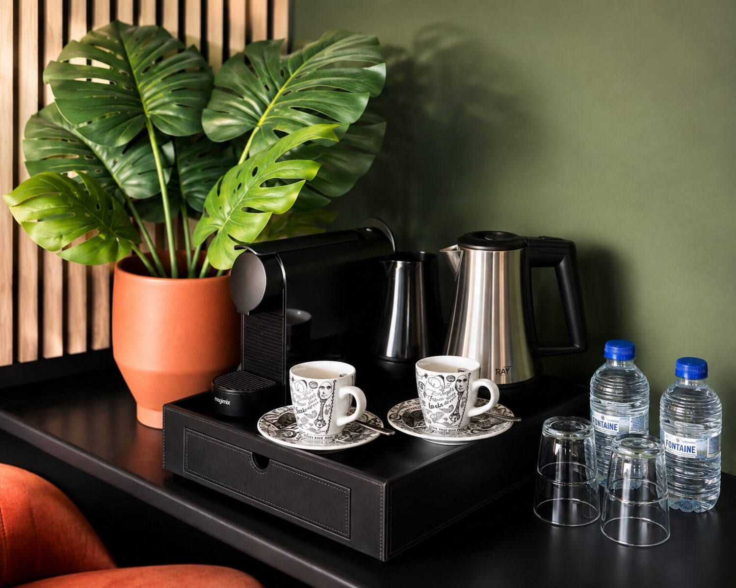 Tee- und Kaffeestation im Zimmer